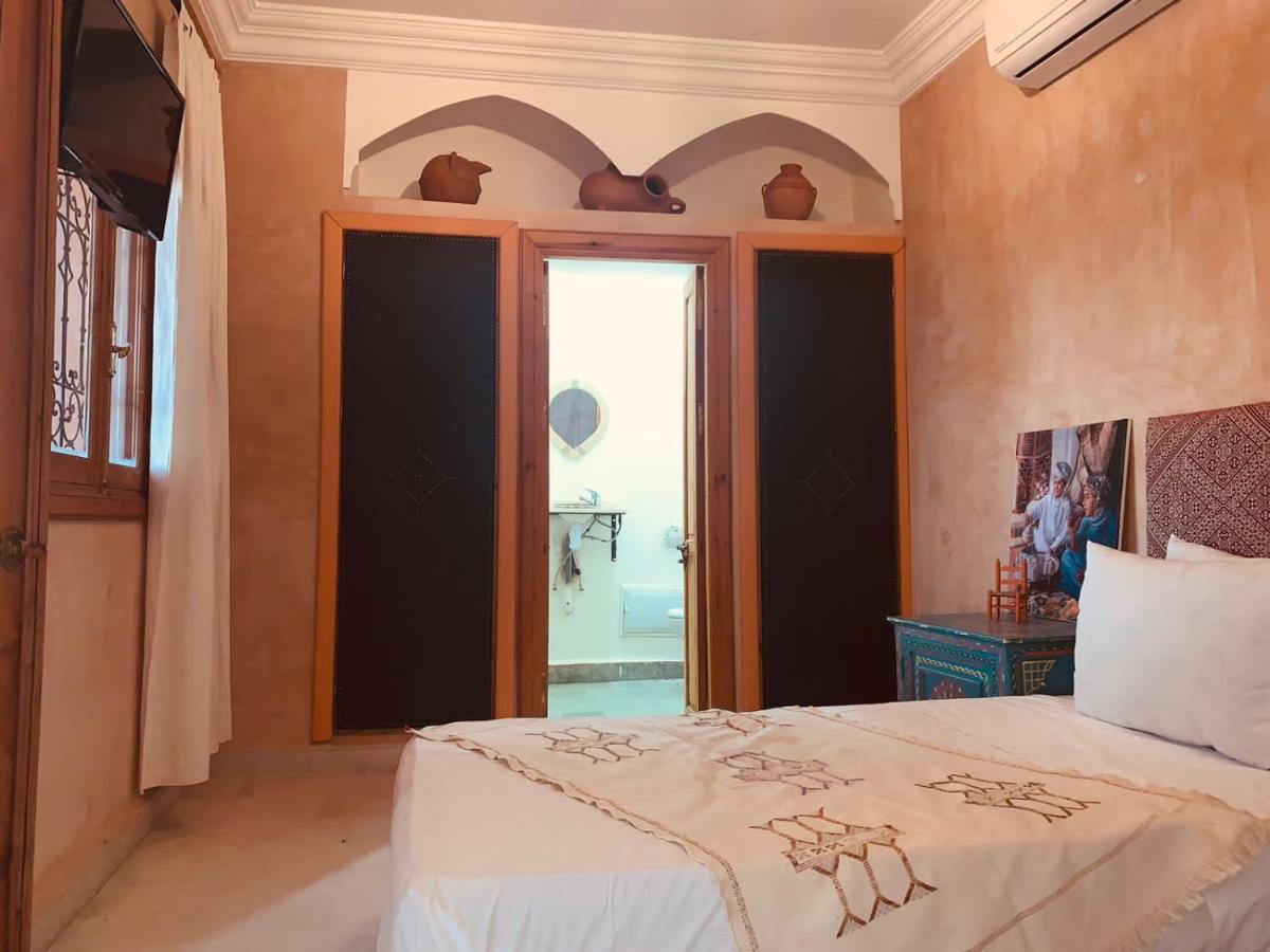 Riad Les Miroirs Marrakesh Exterior photo
